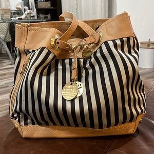Henri Bendel purse